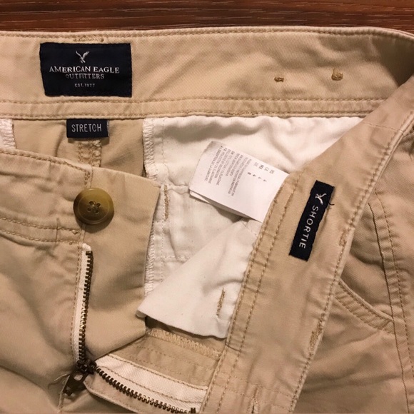 AMERICAN EAGLE Khaki Shortie Shorts - Picture 3 of 6
